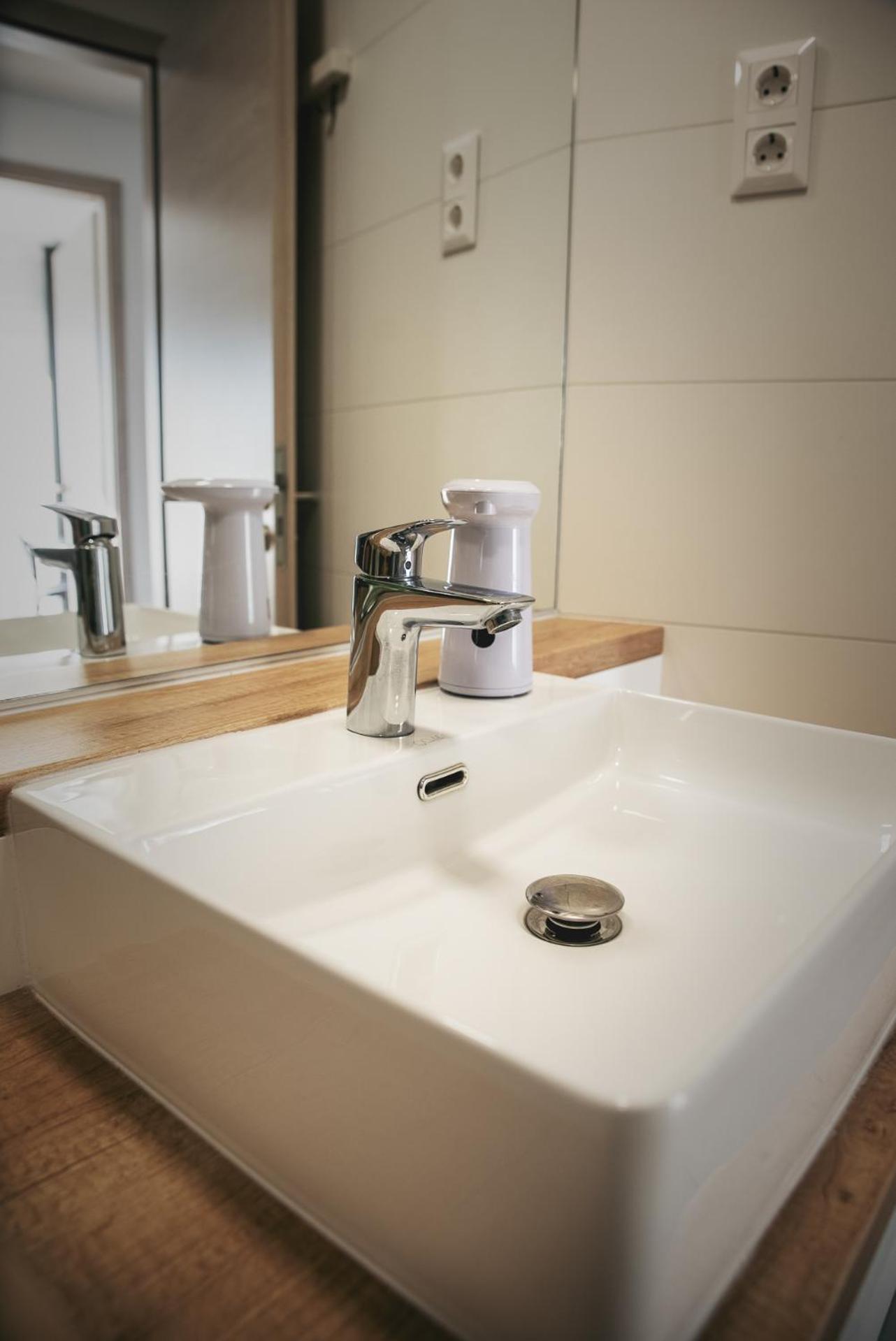 Nadas Apartman Сегед Экстерьер фото
